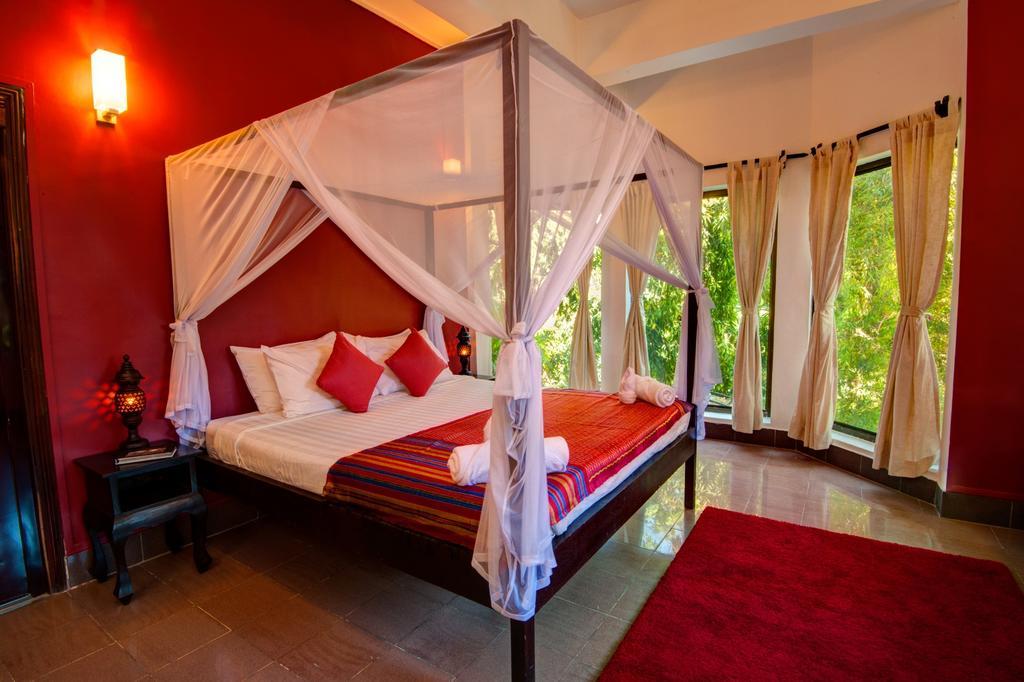 The Willow Boutique Hotel Phnom Penh Zewnętrze zdjęcie